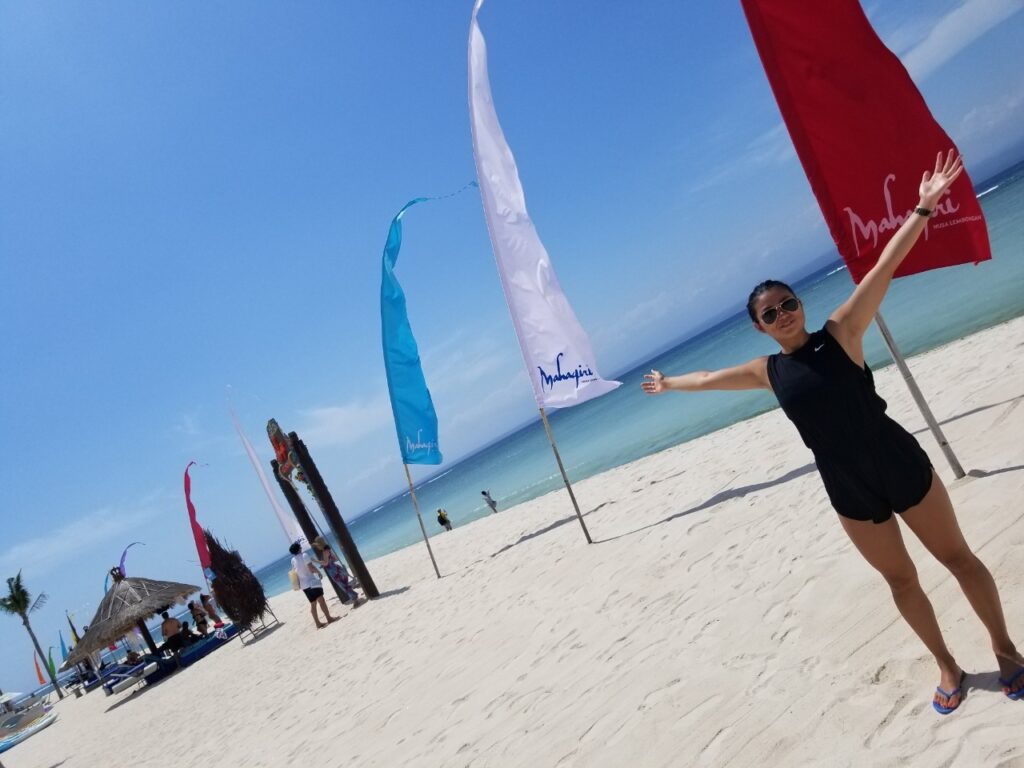 レンボンガン島　Pantai Pasir Putih(White Sand Beach)